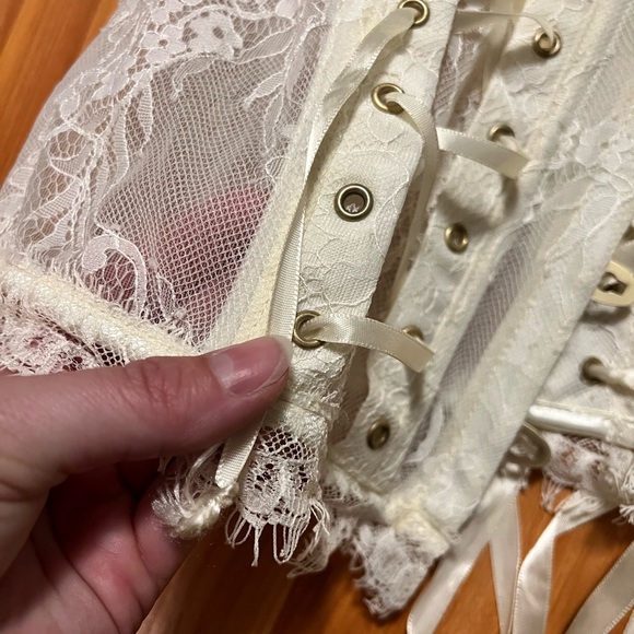 Adore me corset - Picture 2 of 3